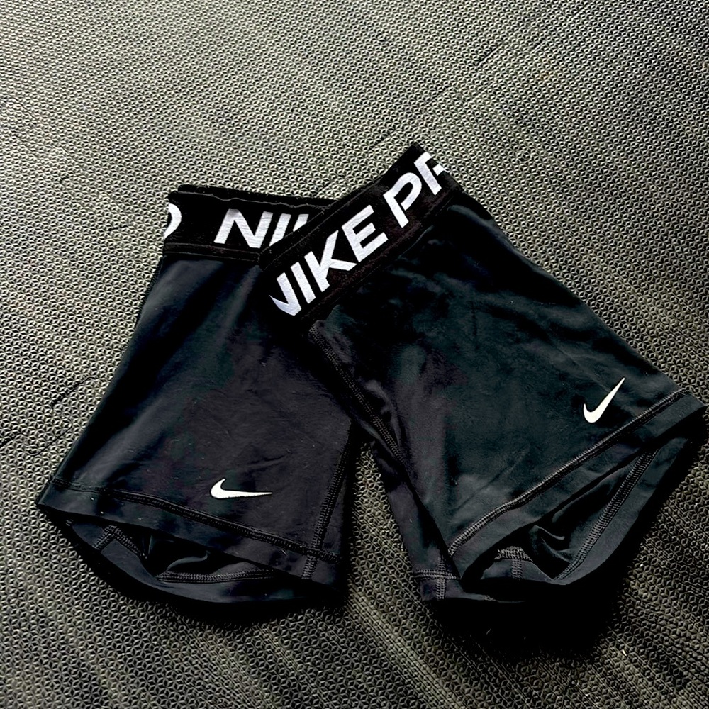 TWO Pack, Nike pros, black
